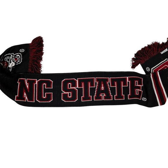 North Carolina State Wolfpack Scarf Black Knit Fringe NCSU Logo College Wear - Picture 2 of 4